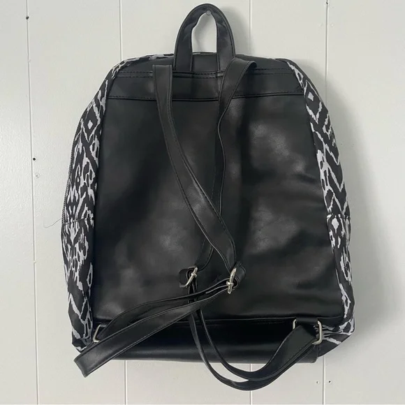 Ardene Backpack - Picture 2 of 3